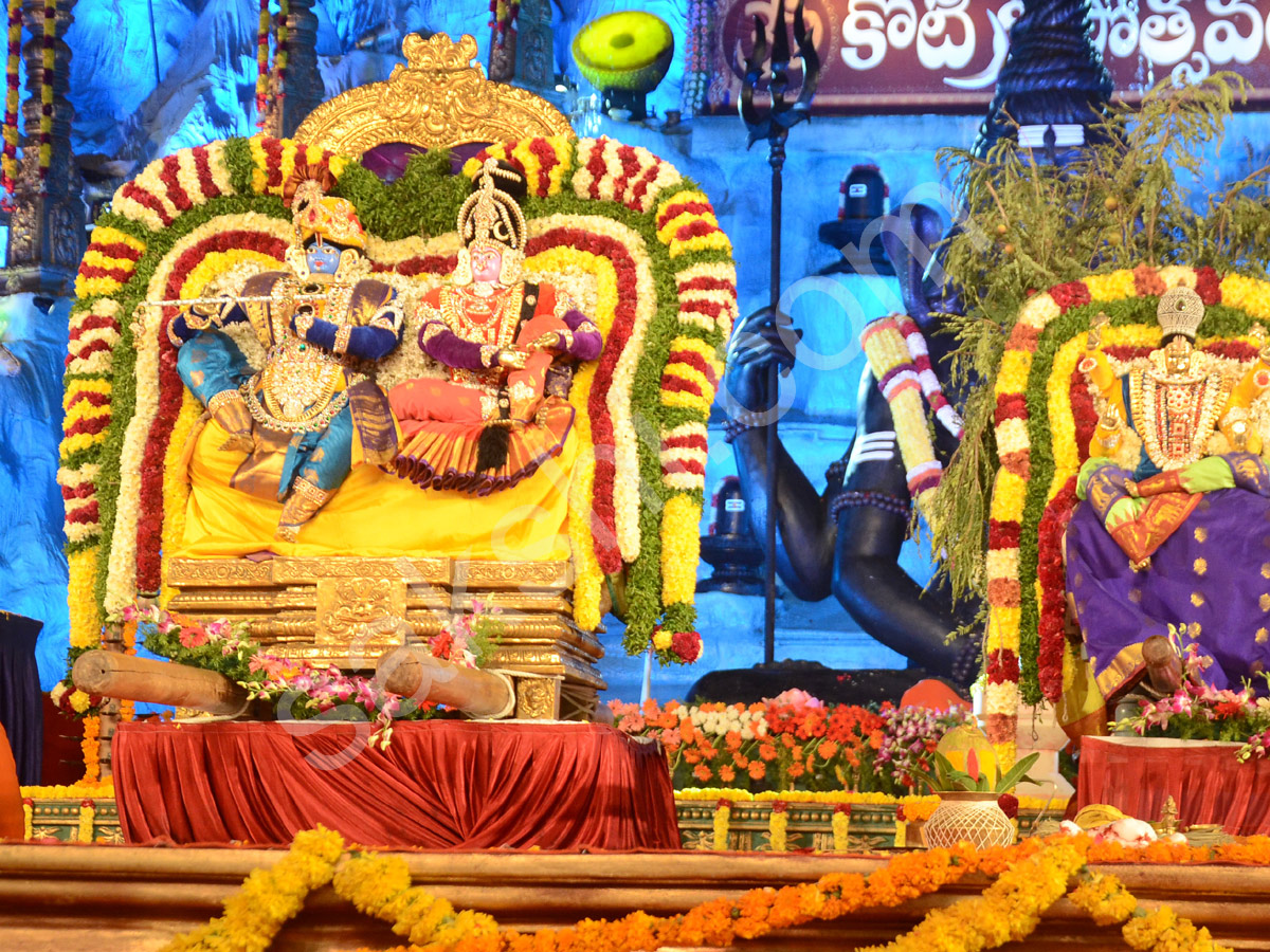 Koti Deepothsavam By Bhakthi TV Events in Hyderabad - Sakshi18
