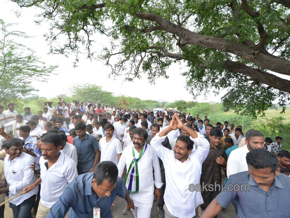ys jagan prajasankalpayatra day 22 end - Sakshi7