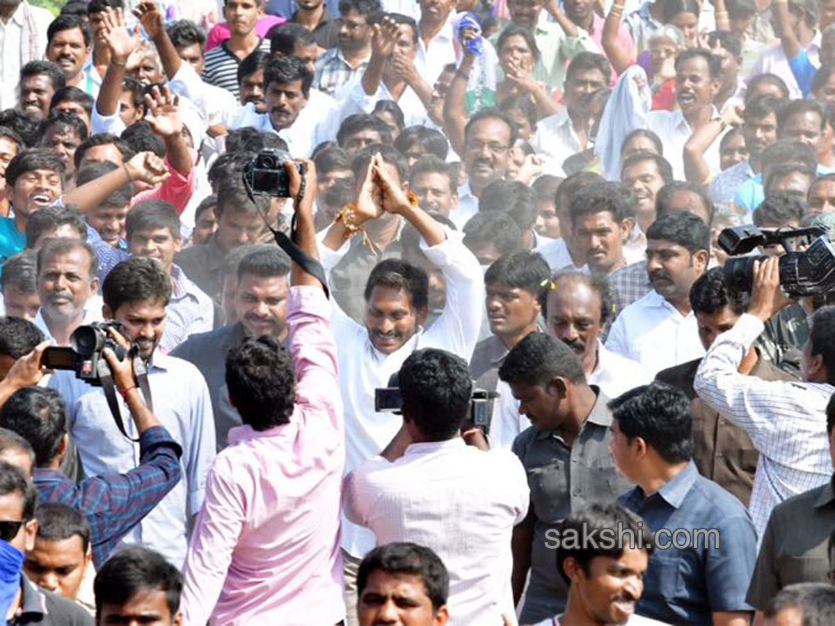 31st day Praja Sankalpa Yatra completed - Sakshi9