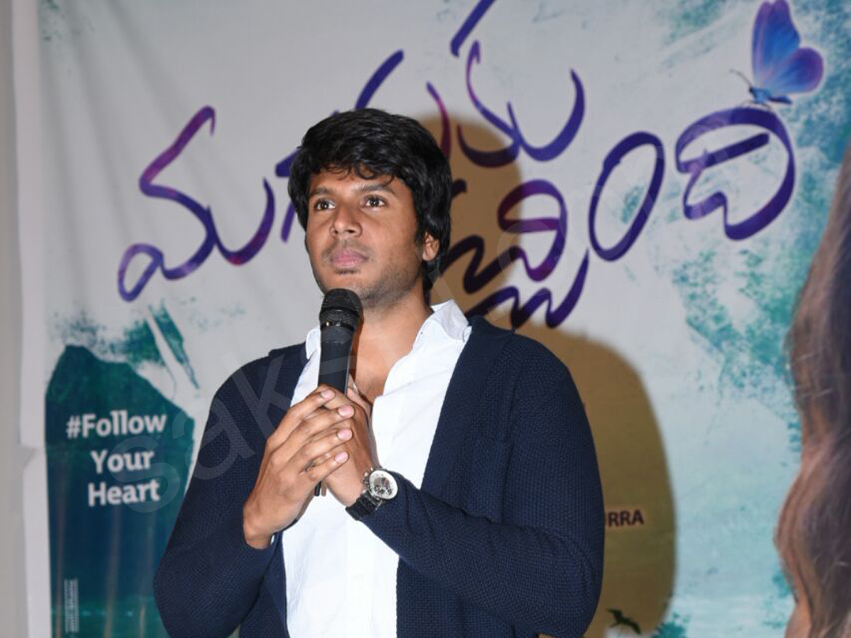 Manasuki Nachindi First Look Launch - Sakshi15