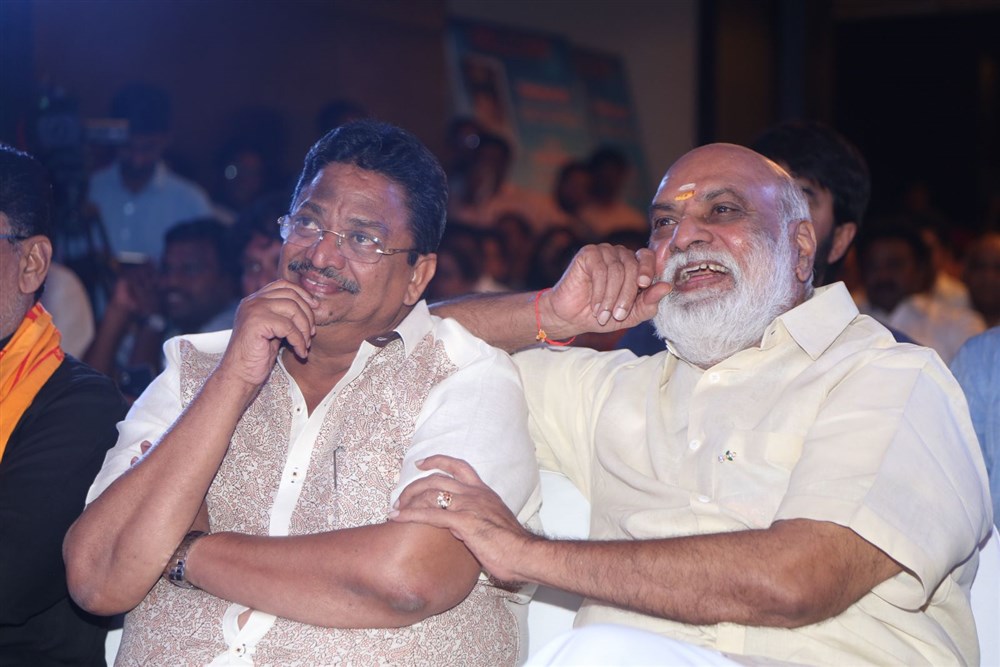 MegaStar Chiranjeevi Launched by Tera Venuka Dasari Book - Sakshi14