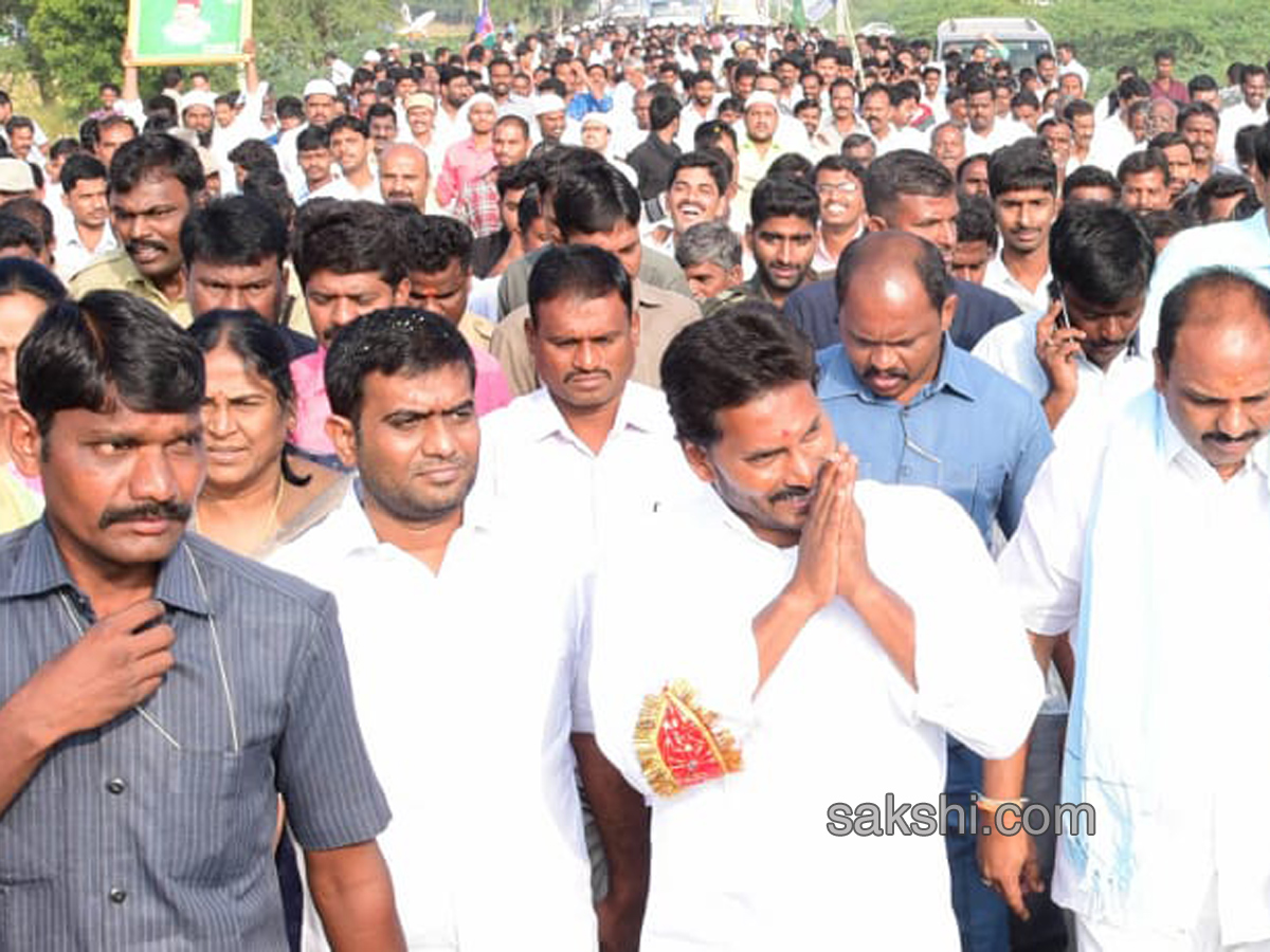 ys jagan prajasankalpayatra  - Sakshi11