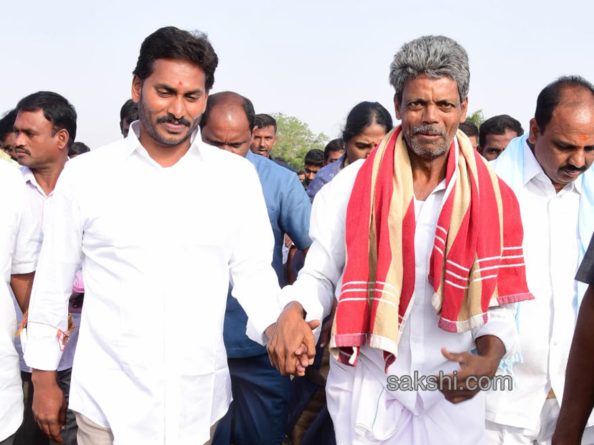 ys jagan prajasankalpayatra  - Sakshi10