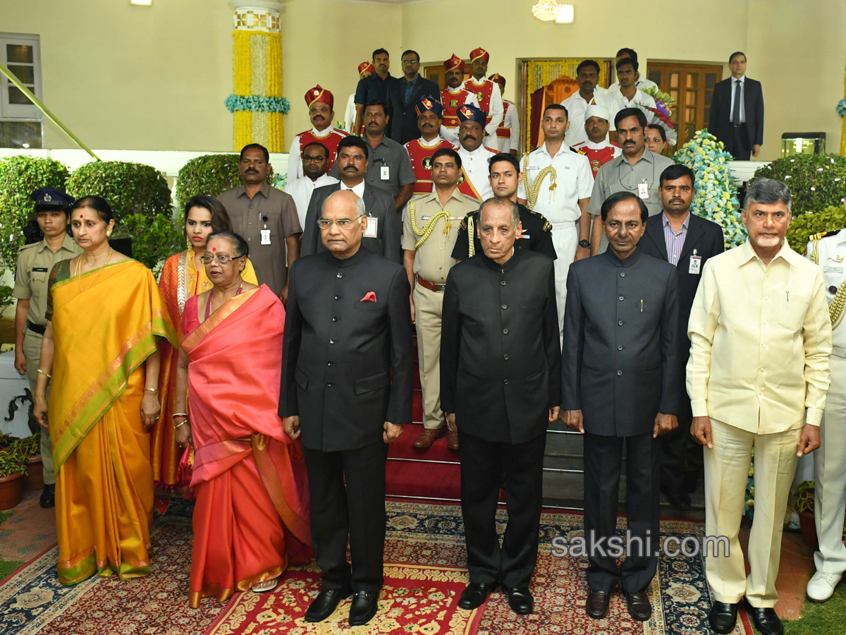 President Ramnath Kovind Dinner with Telangana Governor - Sakshi17