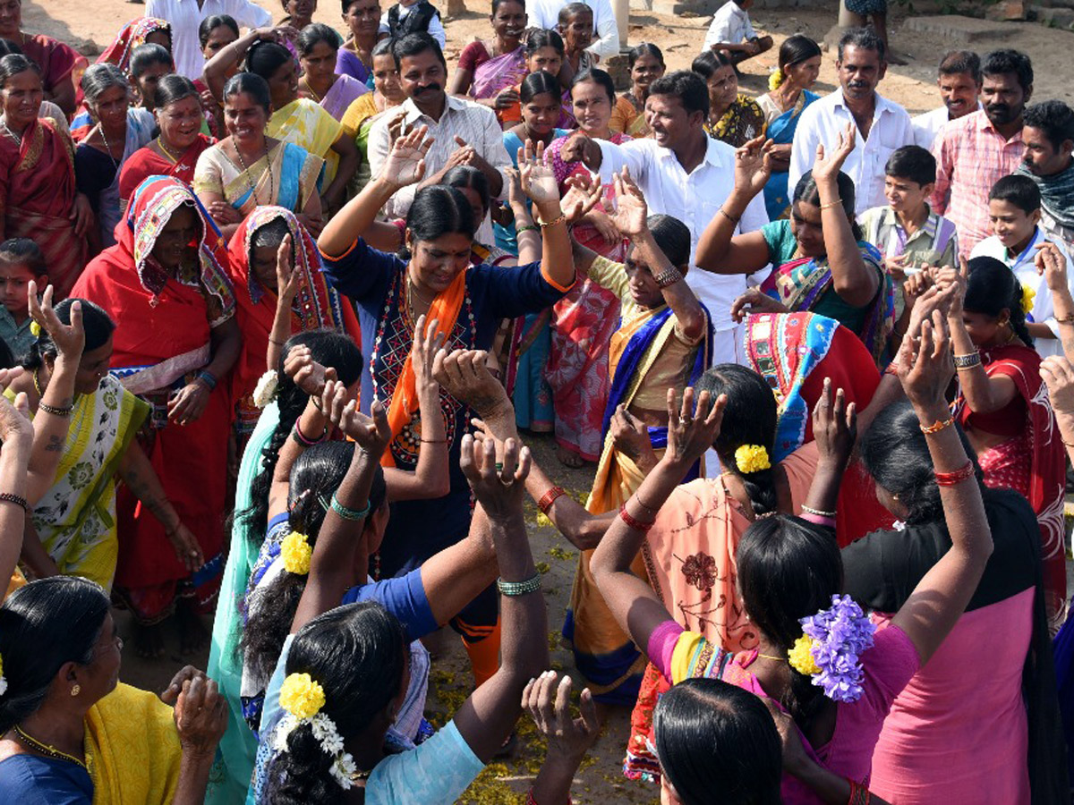 prajasankalpayatra enters chittoor district - Sakshi10