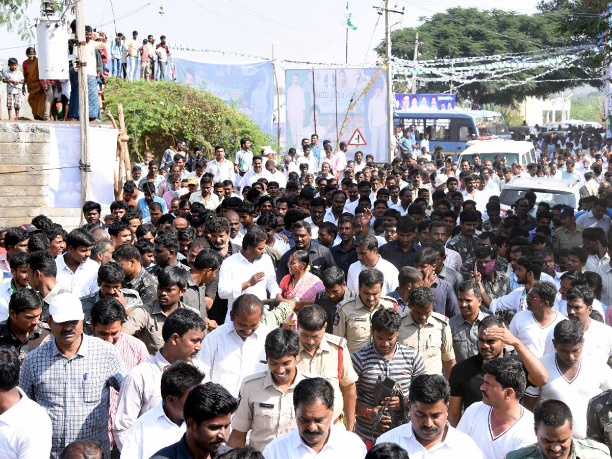 prajasankalpayatra enters chittoor district - Sakshi4