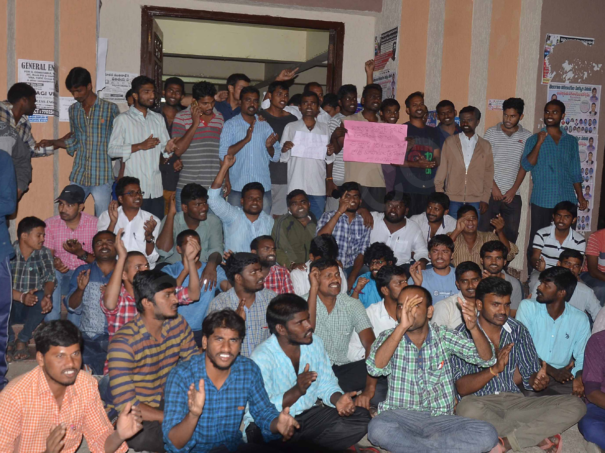 Hyderabad Student commits suicide on OU campus - Sakshi7