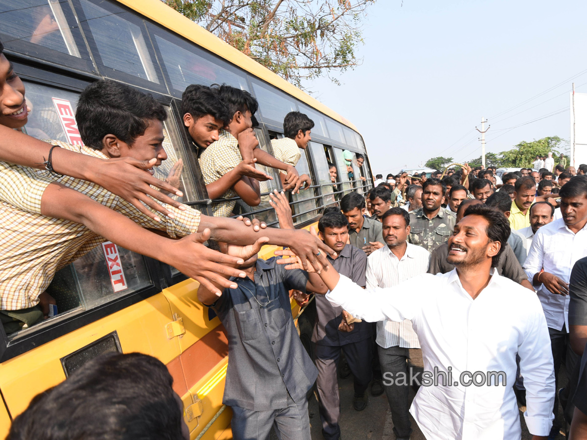 YS Jagan Day 52 Of PrajaSankalpaYatra - Sakshi23