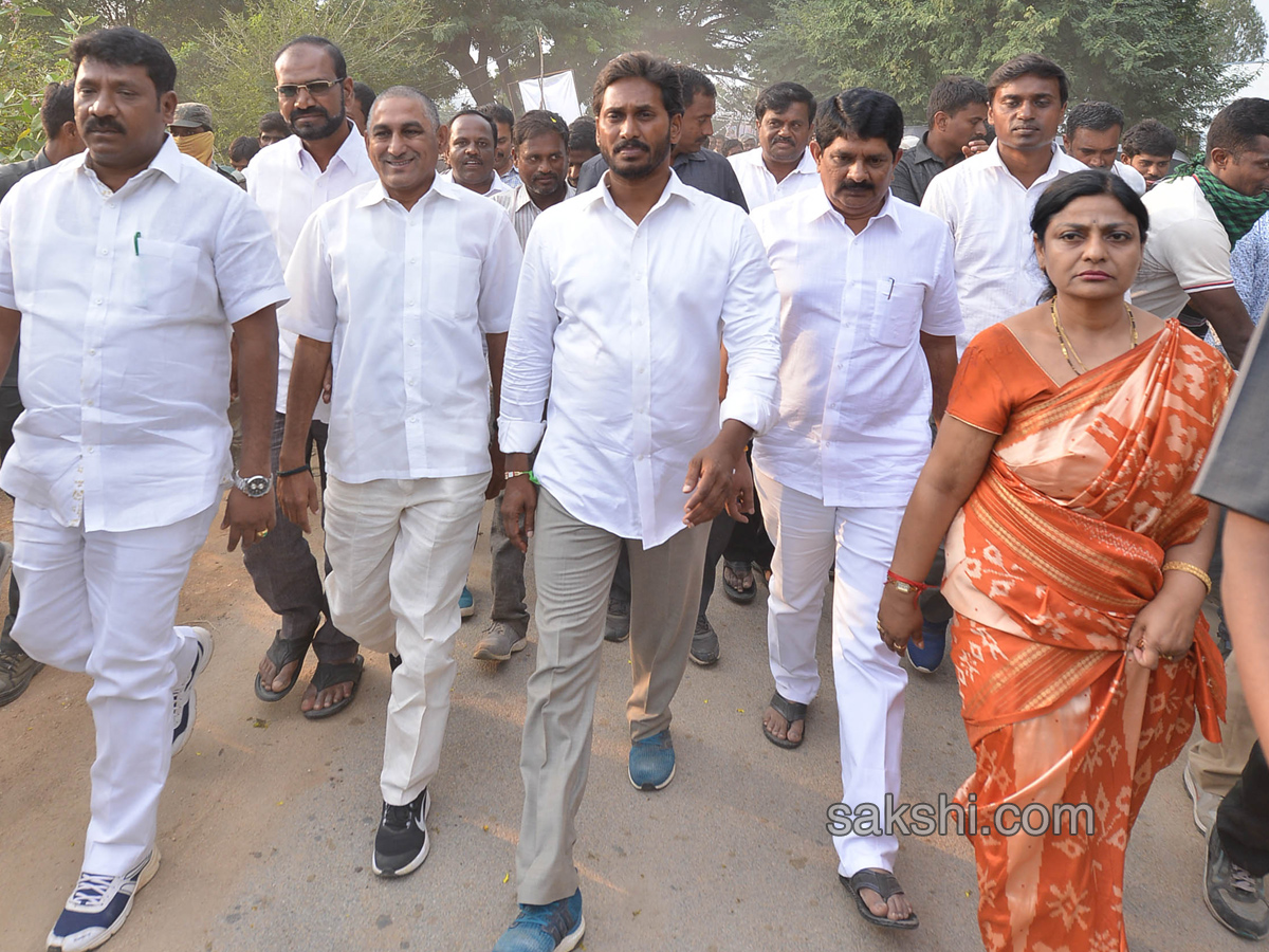 YS Jagan Day 52 Of PrajaSankalpaYatra - Sakshi24