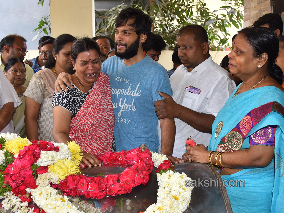 Gundu Hanumantha Rao death photos  - Sakshi5