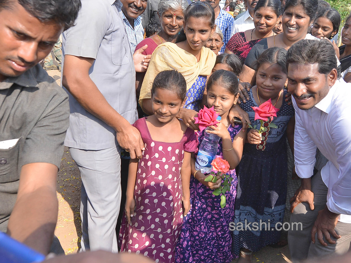 ys jaganprajasankalpayatra 93rd day completed - Sakshi11