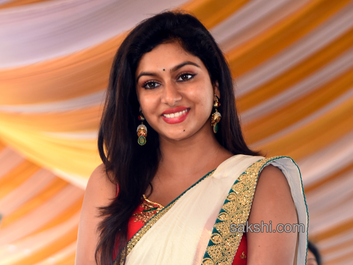 Kajal Aggarwal Visits Vijayawada Lays Foundation Stone For Showroom - Sakshi26