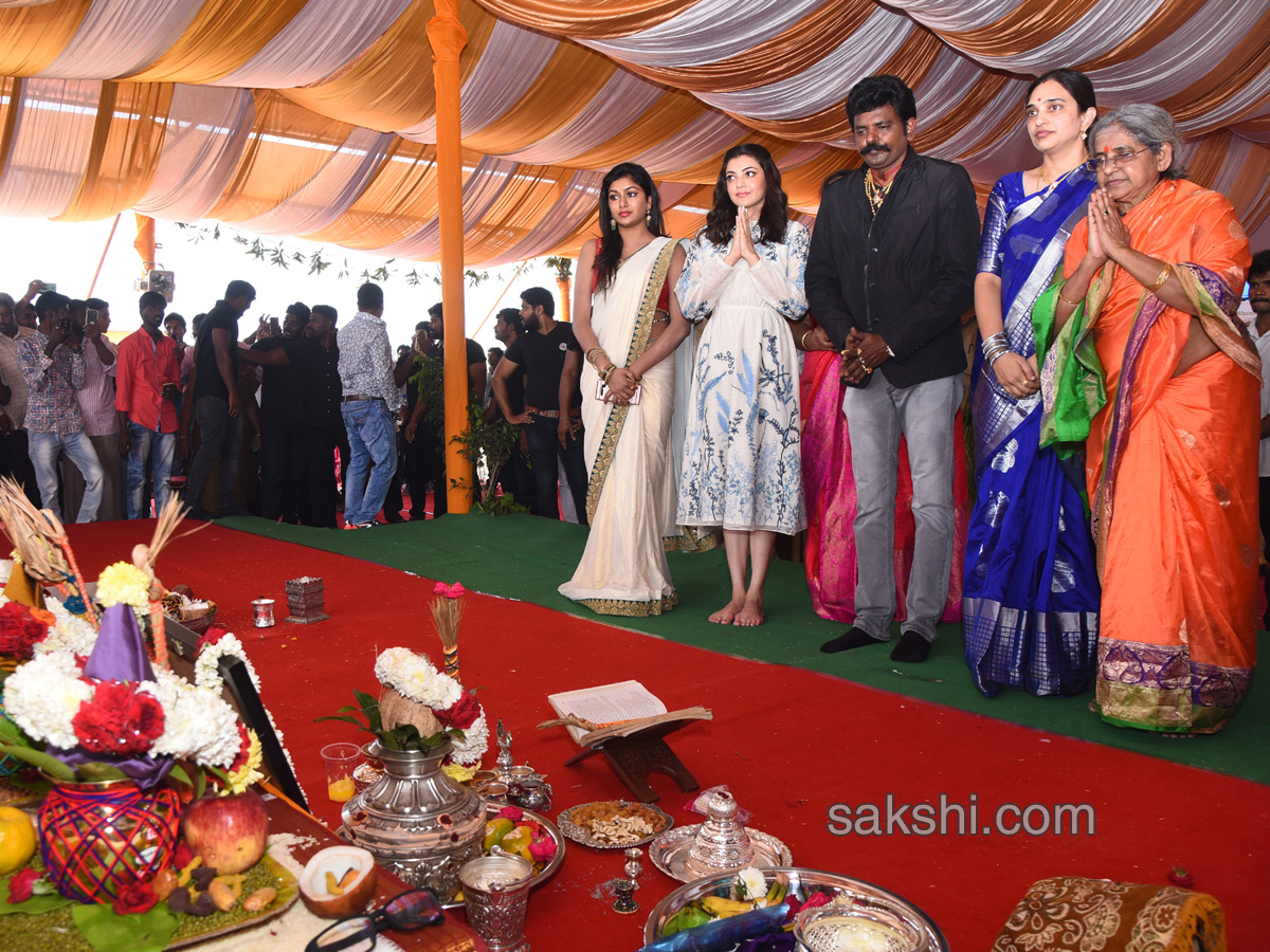 Kajal Aggarwal Visits Vijayawada Lays Foundation Stone For Showroom - Sakshi7