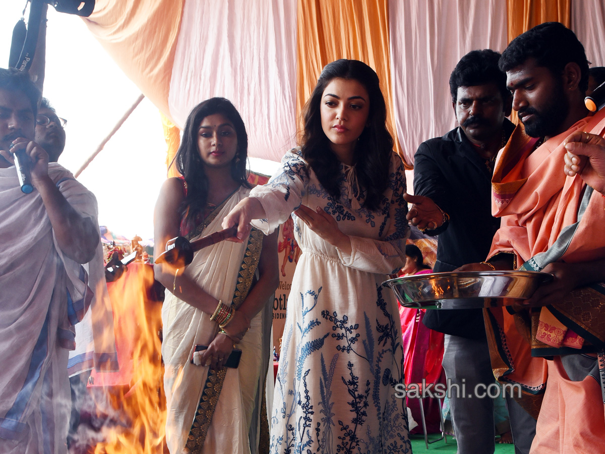 Kajal Aggarwal Visits Vijayawada Lays Foundation Stone For Showroom - Sakshi9