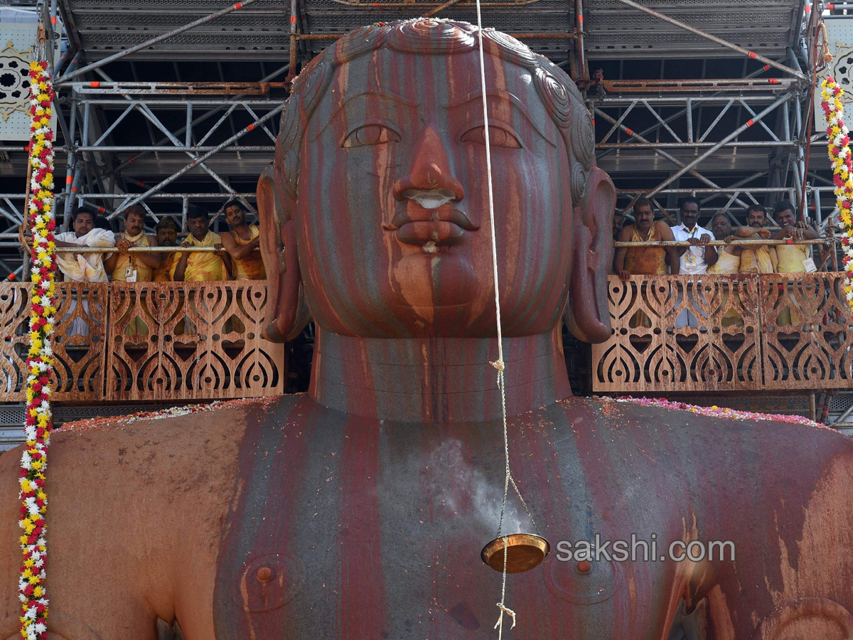 Mahamastakabhisheka of Lord Bahubali at Shravanabelagola - Sakshi6