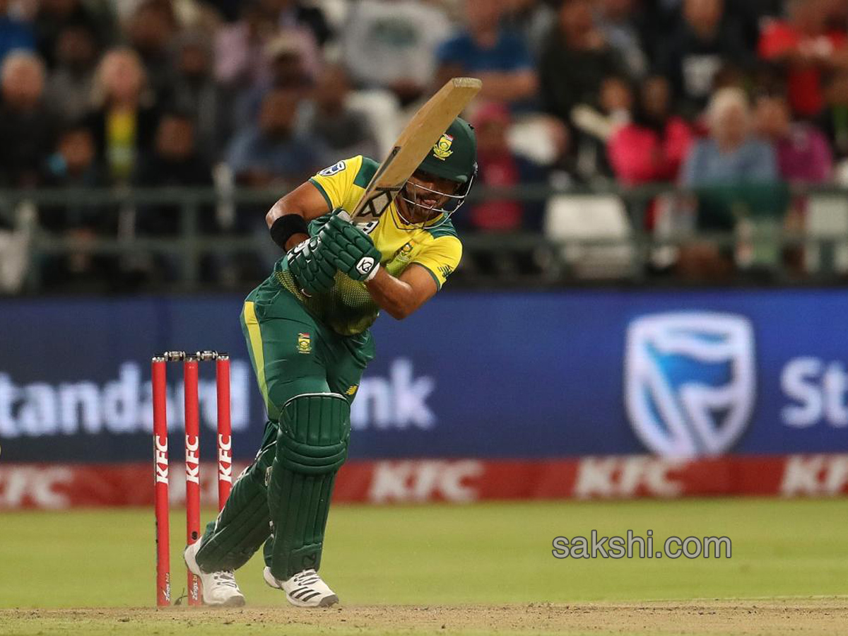indias victory third T20 - Sakshi15