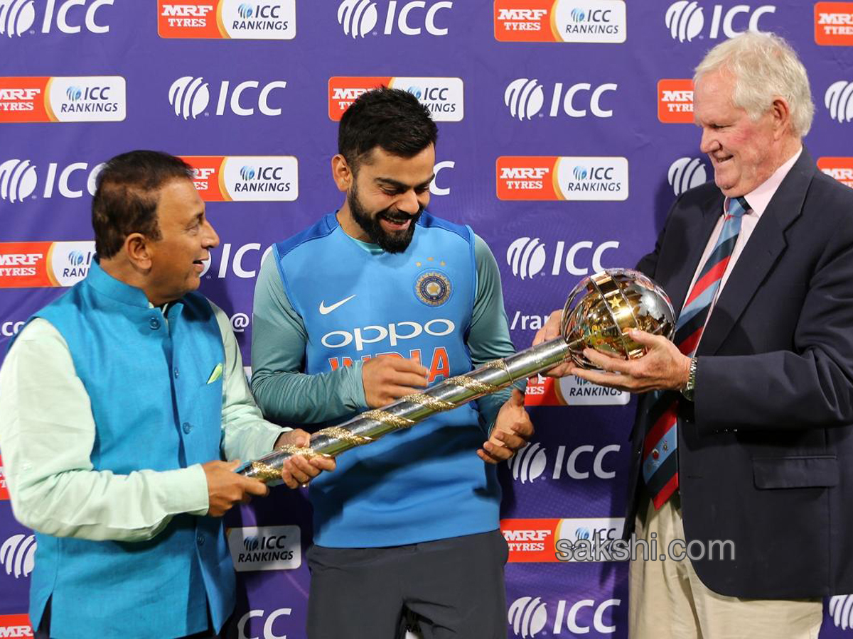 indias victory third T20 - Sakshi2