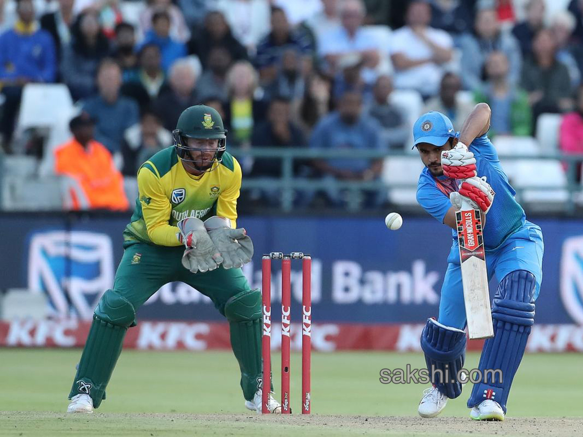 indias victory third T20 - Sakshi10