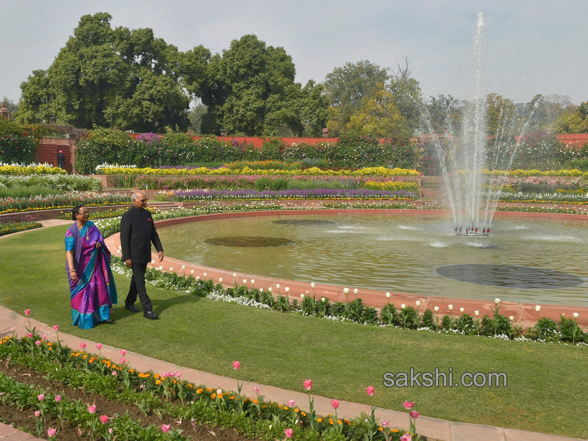 Mughal Gardens at Rashtrapati Bhavan in New Delhi - Sakshi3