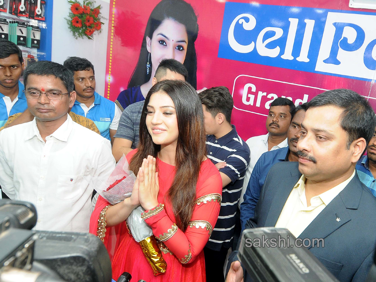 Mehreen Pirzada Openn Cellpoint In ananthapur - Sakshi6