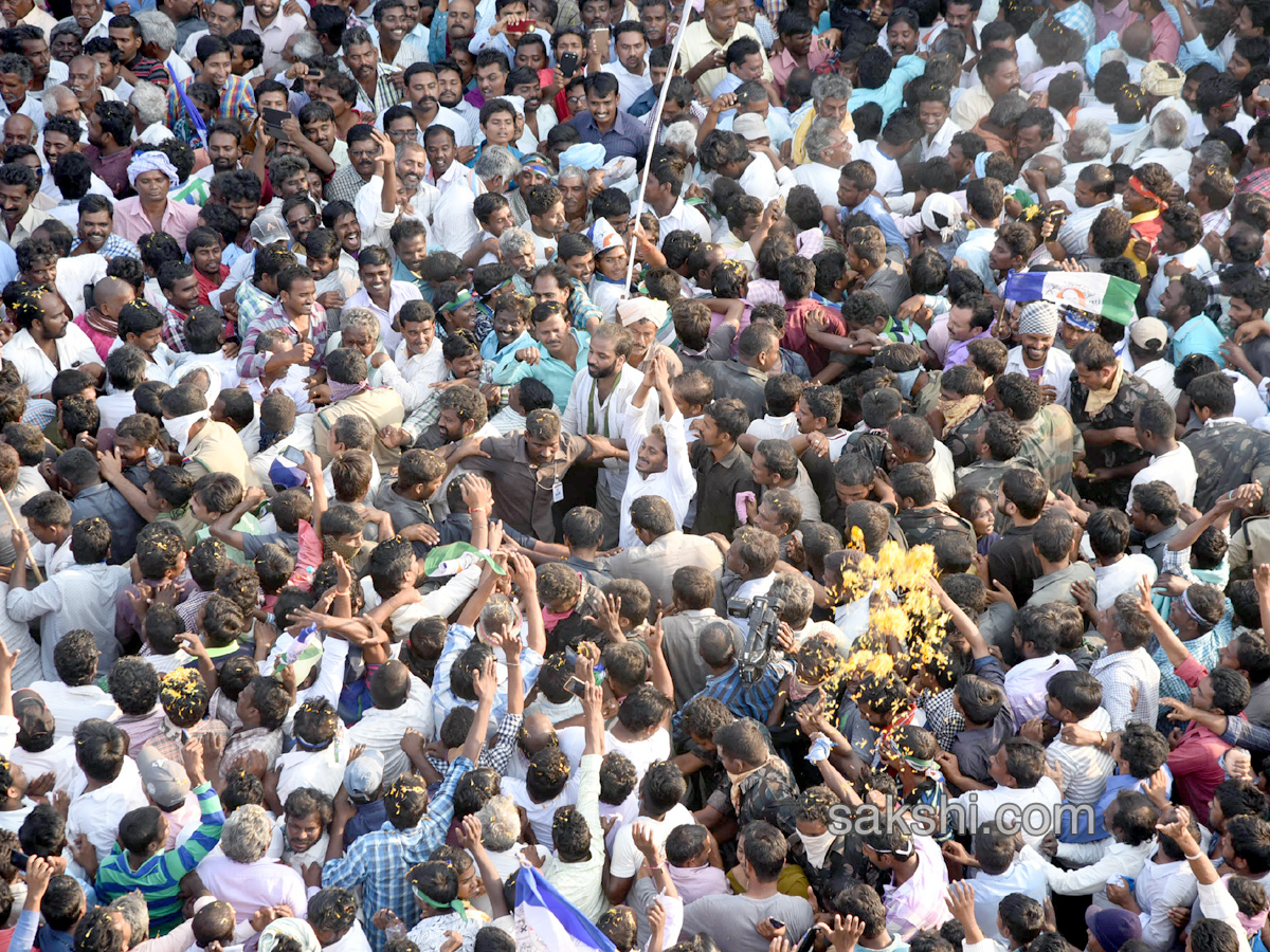 ys jagan 105 day prajasankalpayatra completed - Sakshi3