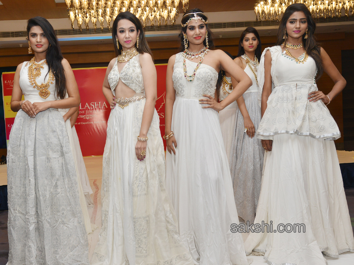 Womens day celebration at mari gold hotel ameerpet - Sakshi11