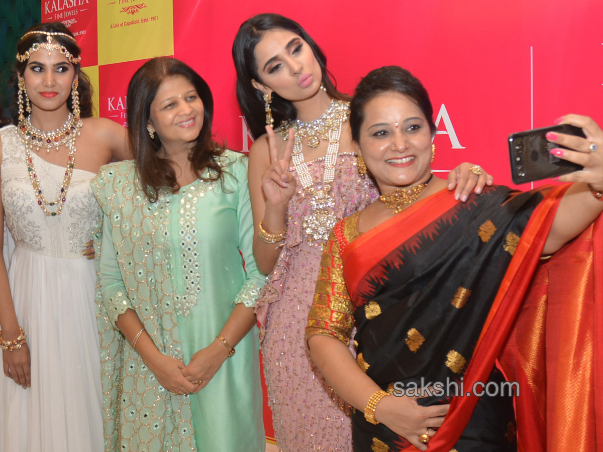 Womens day celebration at mari gold hotel ameerpet - Sakshi6