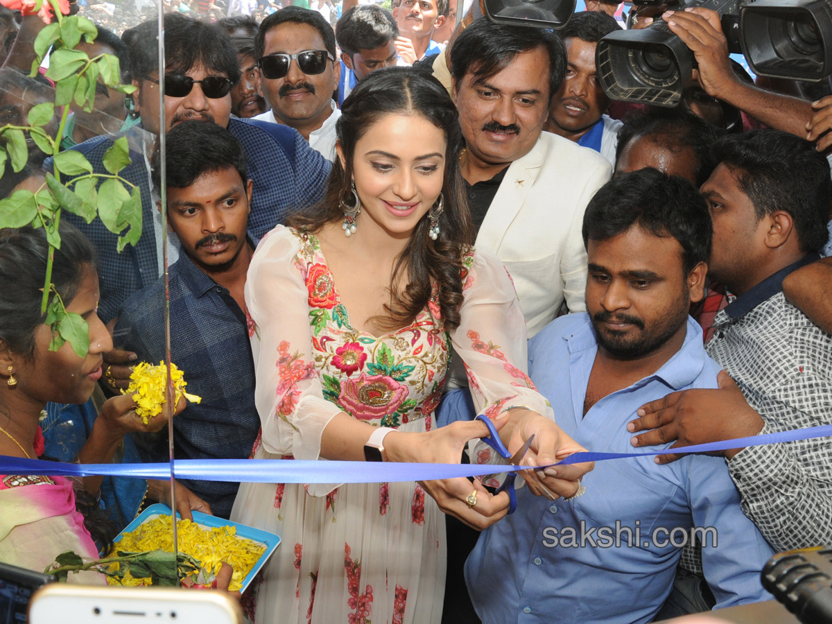 Rakul Preet Singh In Kadapa - Sakshi2