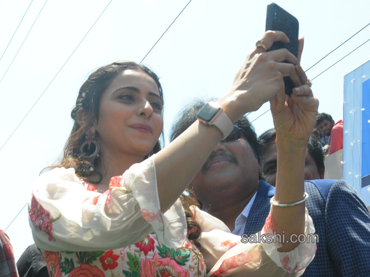 Rakul Preet Singh In Kadapa - Sakshi5