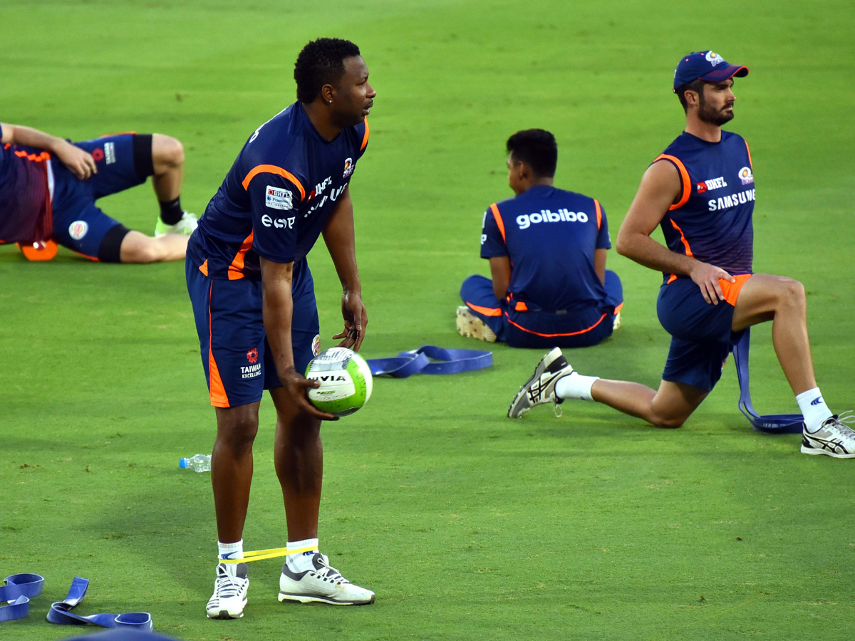 Sunrisers Hyderabad and Mumbai Indians Practice Session - Sakshi11