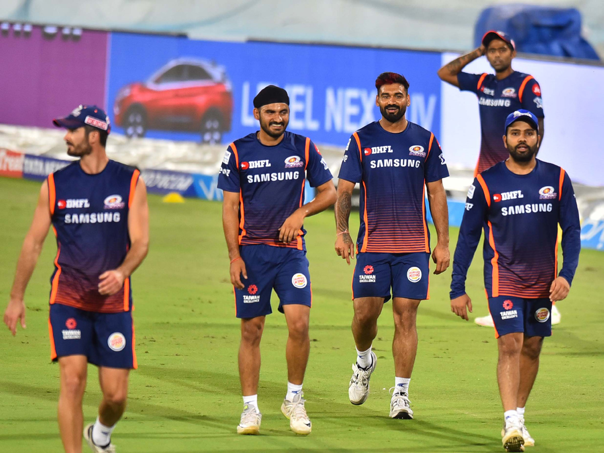 Sunrisers Hyderabad and Mumbai Indians Practice Session - Sakshi12