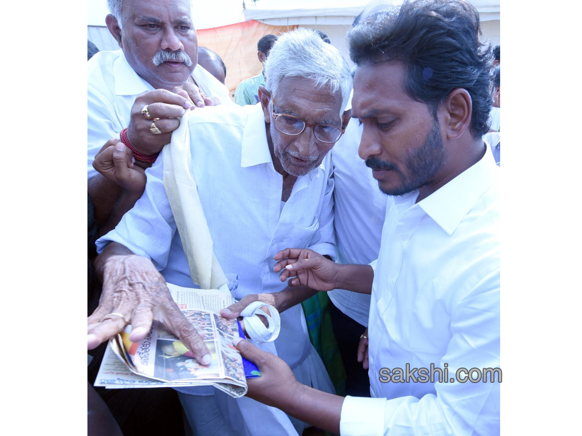 YS Jagan PrajaSankalpaYatra 144th day Photo Gallery - Sakshi3