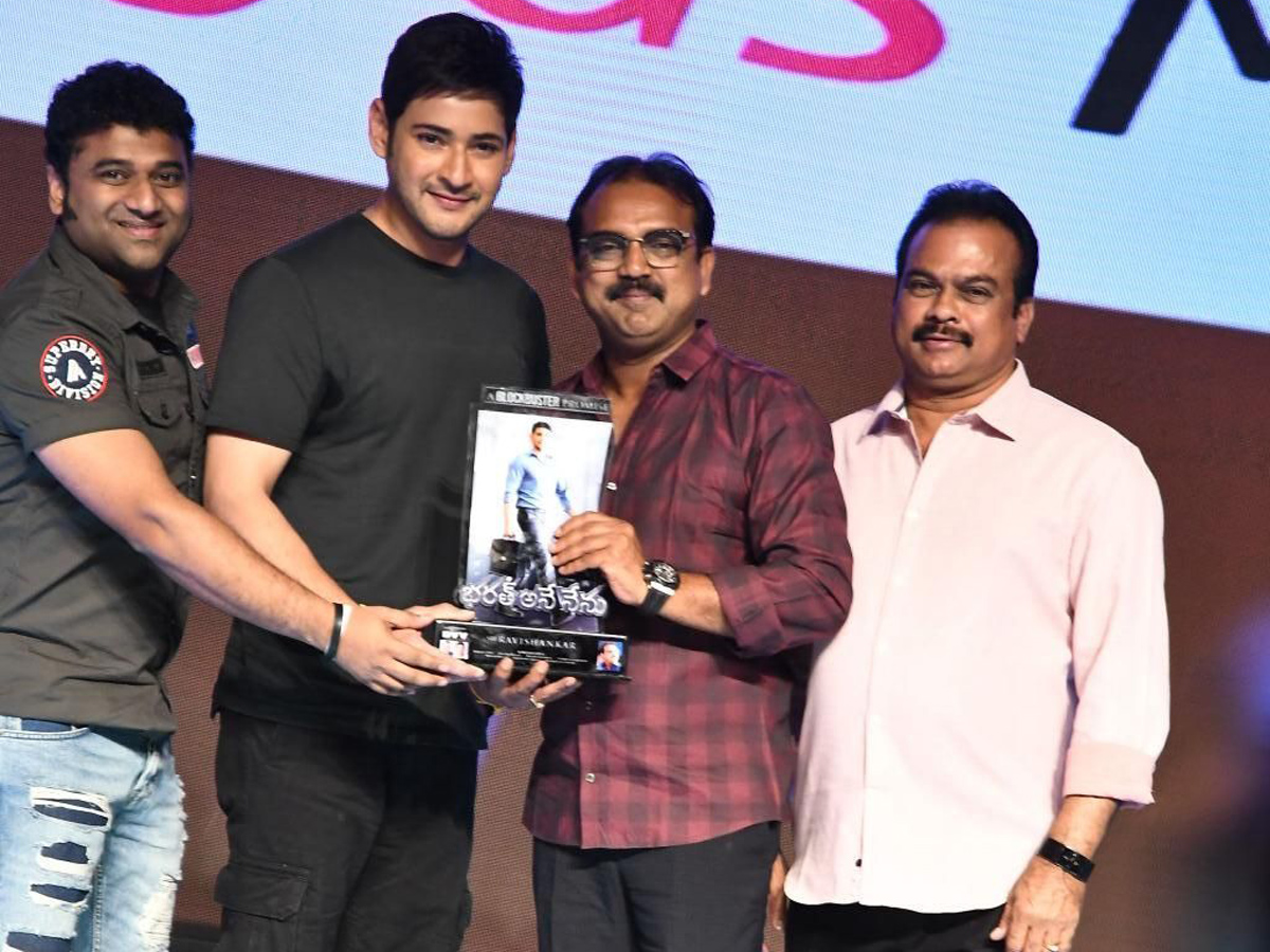 Bharat Ane Nenu Blockbuster Celebrations photo gallery - Sakshi17