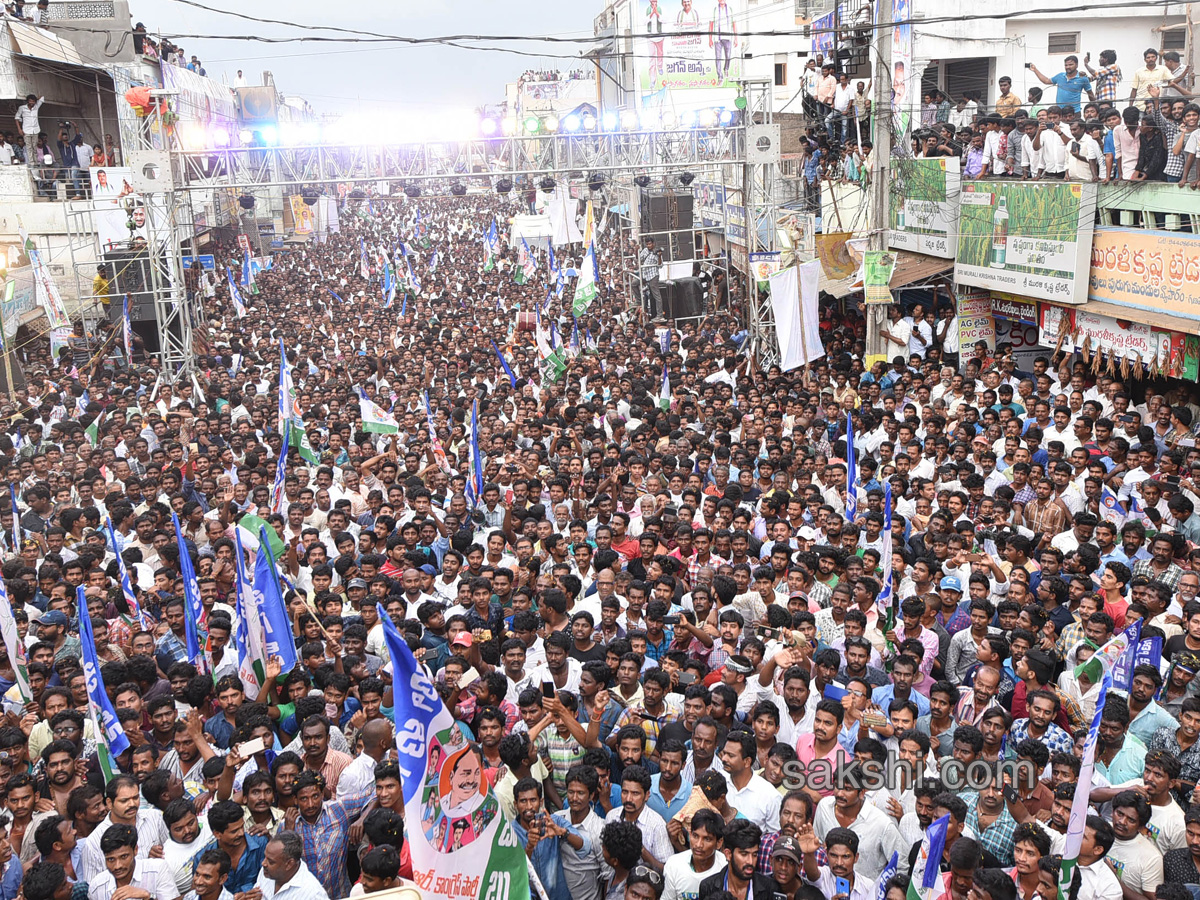 Ys Jagan Padayatra day 169 Images in Saripalli - Sakshi6