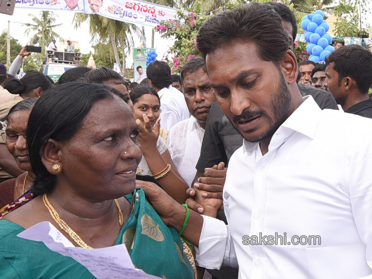 Ys Jagan Mohan Reddy Padayatra images day172 - Sakshi5