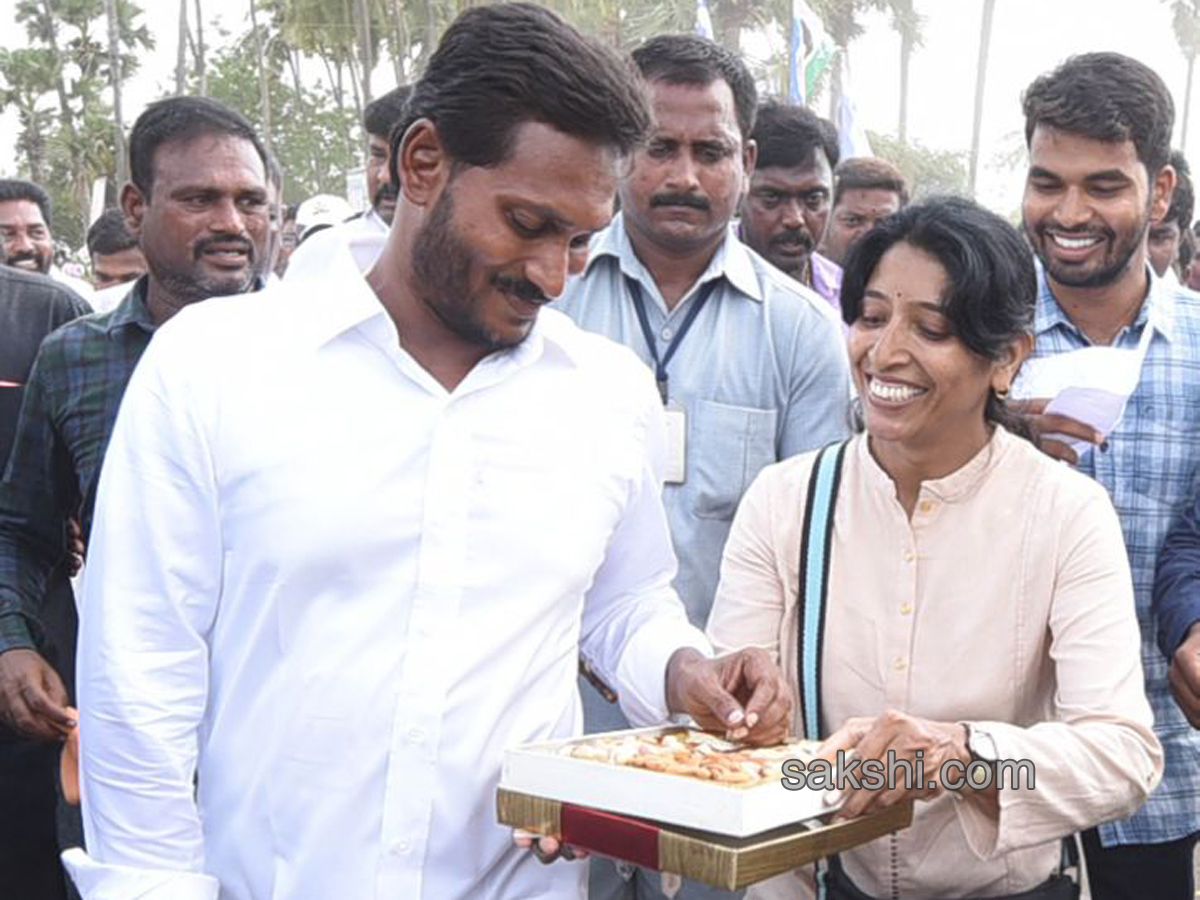 Ys Jagan Mohan Reddy Padayatra images day172 - Sakshi6