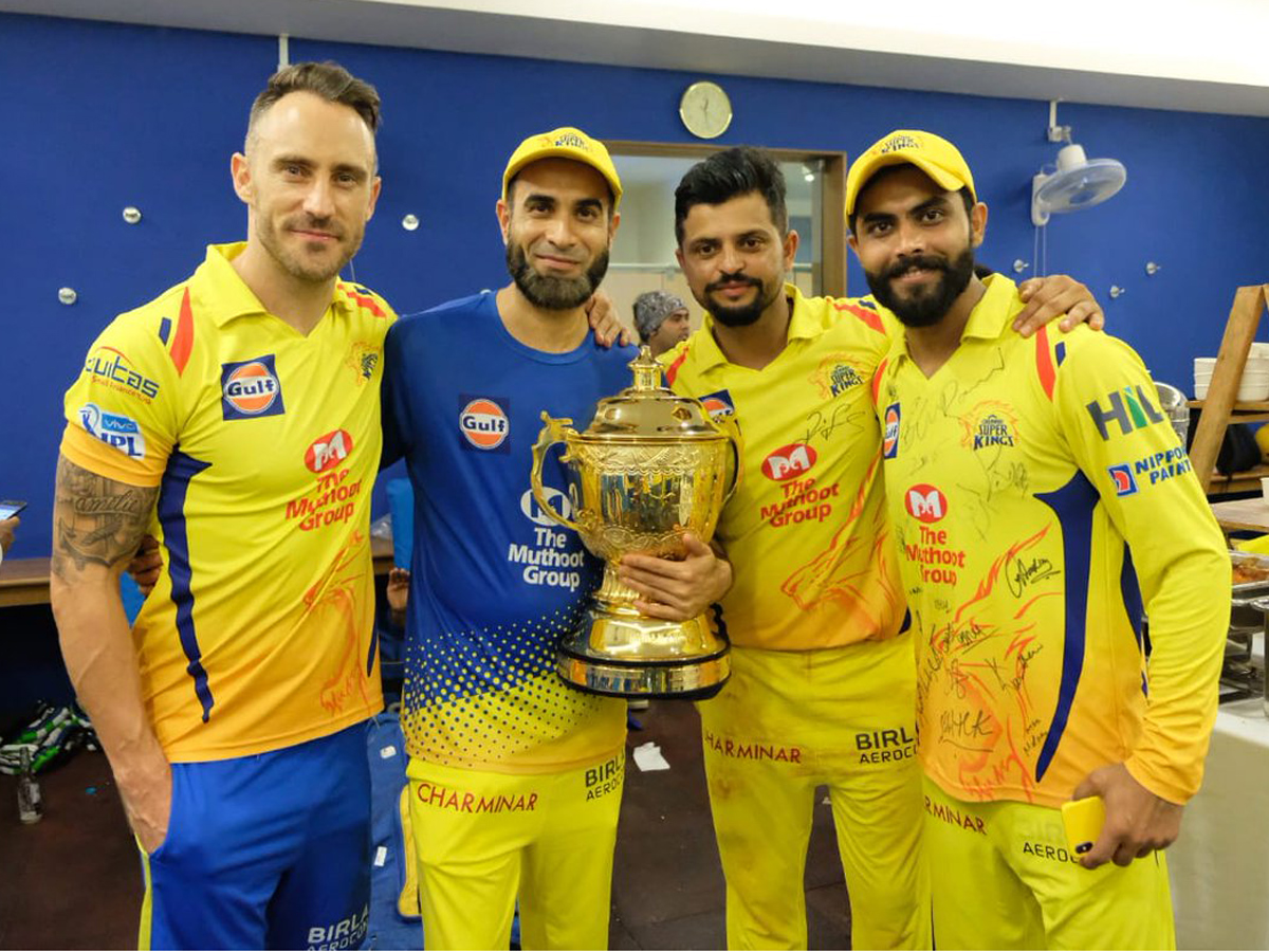 CSK Team Players Celebration with IPL 2018 Trophy Photo Gallery - Sakshi4