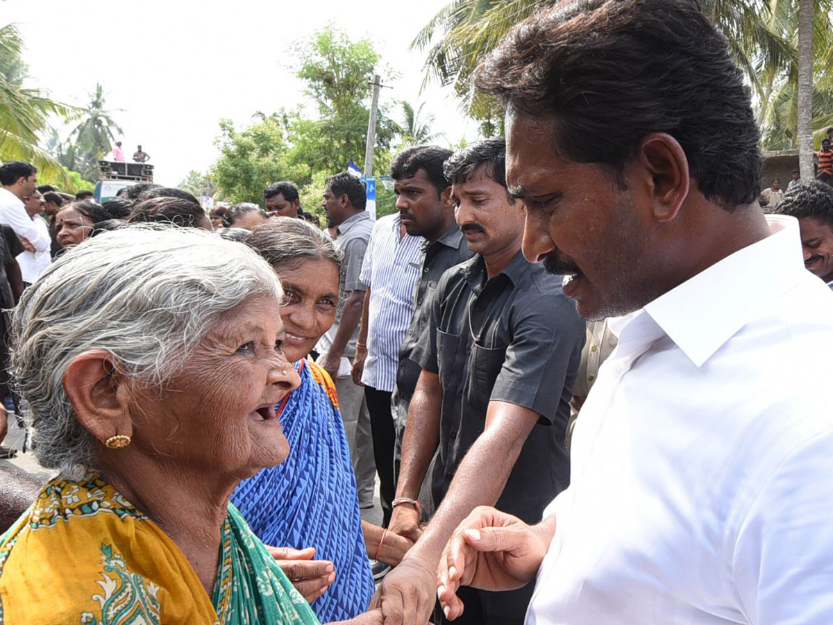 YS Jagan Padayatra photo gallery - Sakshi27