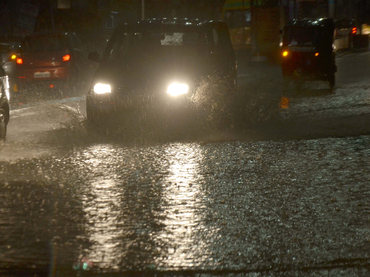 Heavy Rain in Hyderabad Photo Gallery - Sakshi22