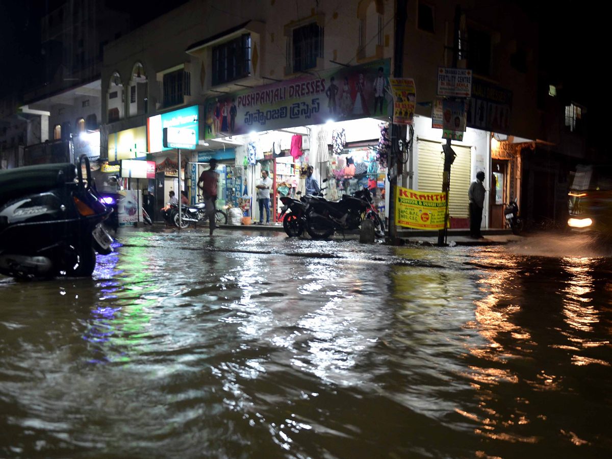 Heavy Rain in Hyderabad Photo Gallery - Sakshi3