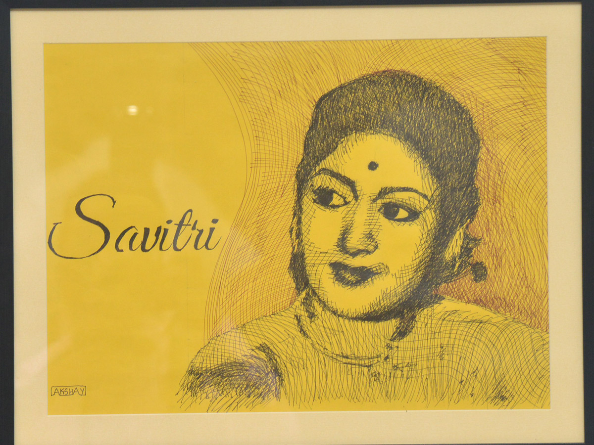 Mahanati Savitri panting at jnafau students photo gallery - Sakshi7