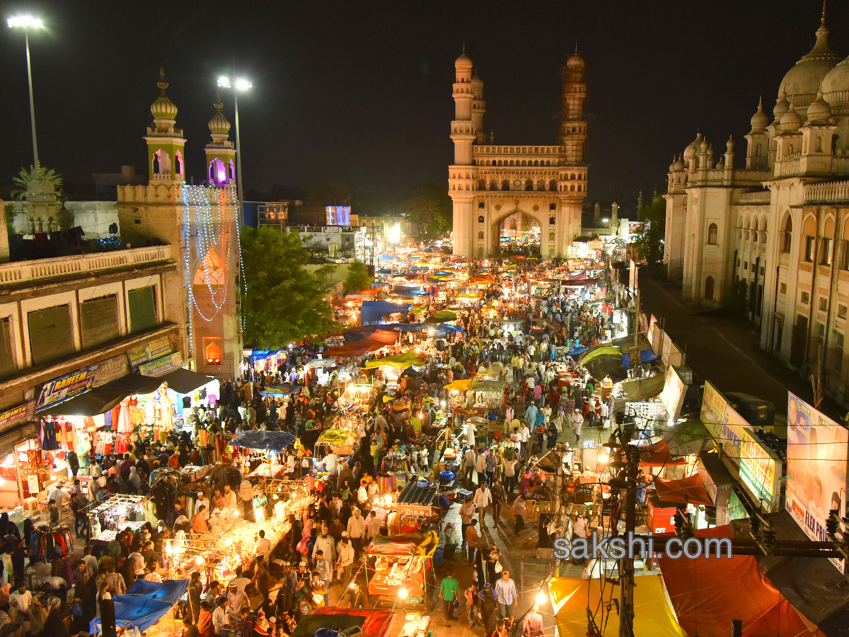 charminar night bazaar Photo Gallery - Sakshi1
