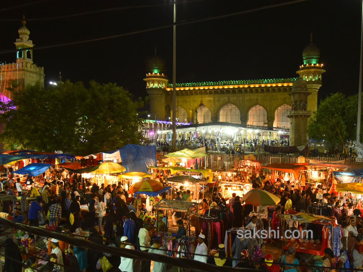 charminar night bazaar Photo Gallery - Sakshi3