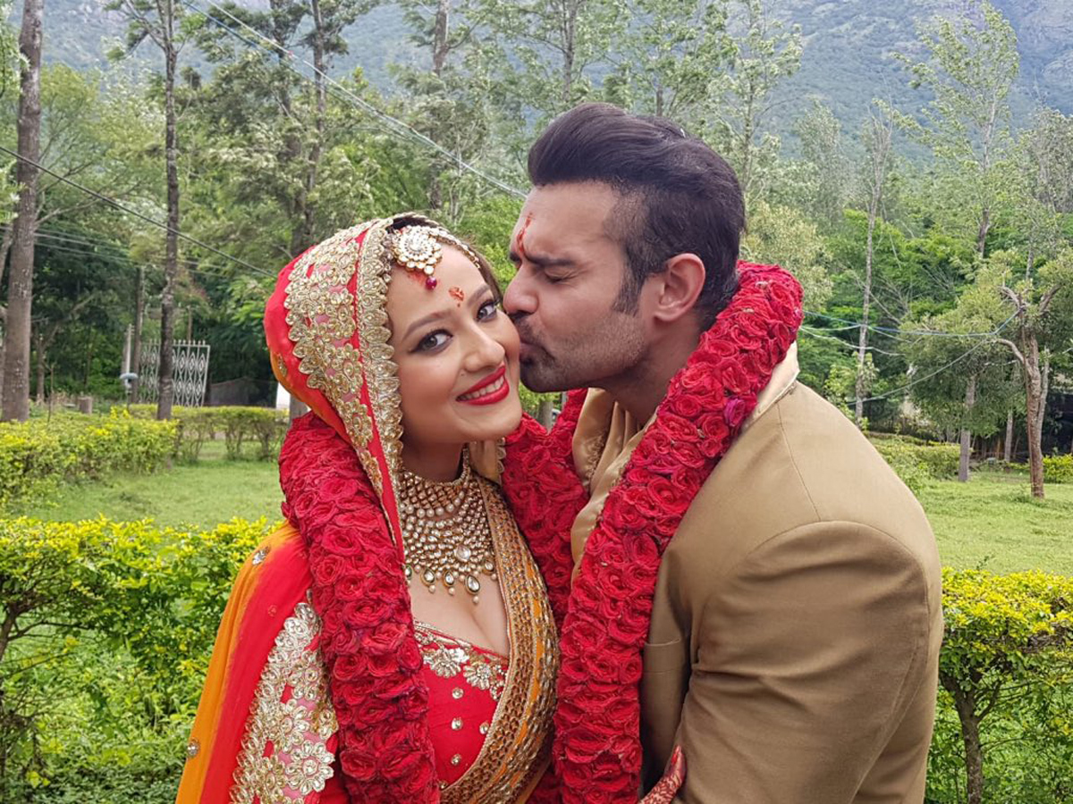 Mithun Chakraborty son Mimoh gets married Photo Gallery - Sakshi2