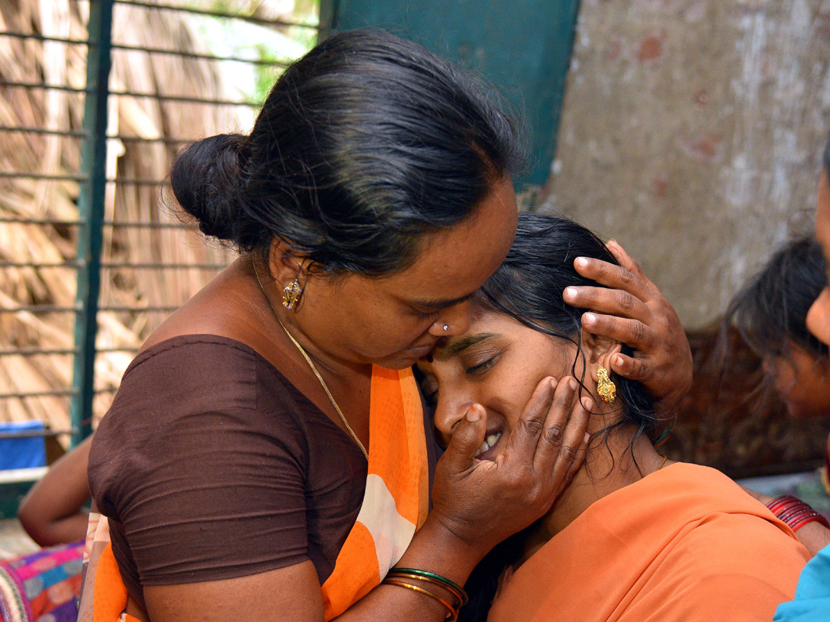 Boat Accident at Yanam Photo Gallery - Sakshi10