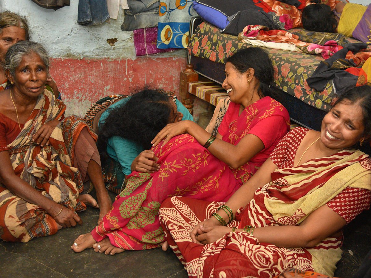 Boat Accident at Yanam Photo Gallery - Sakshi13