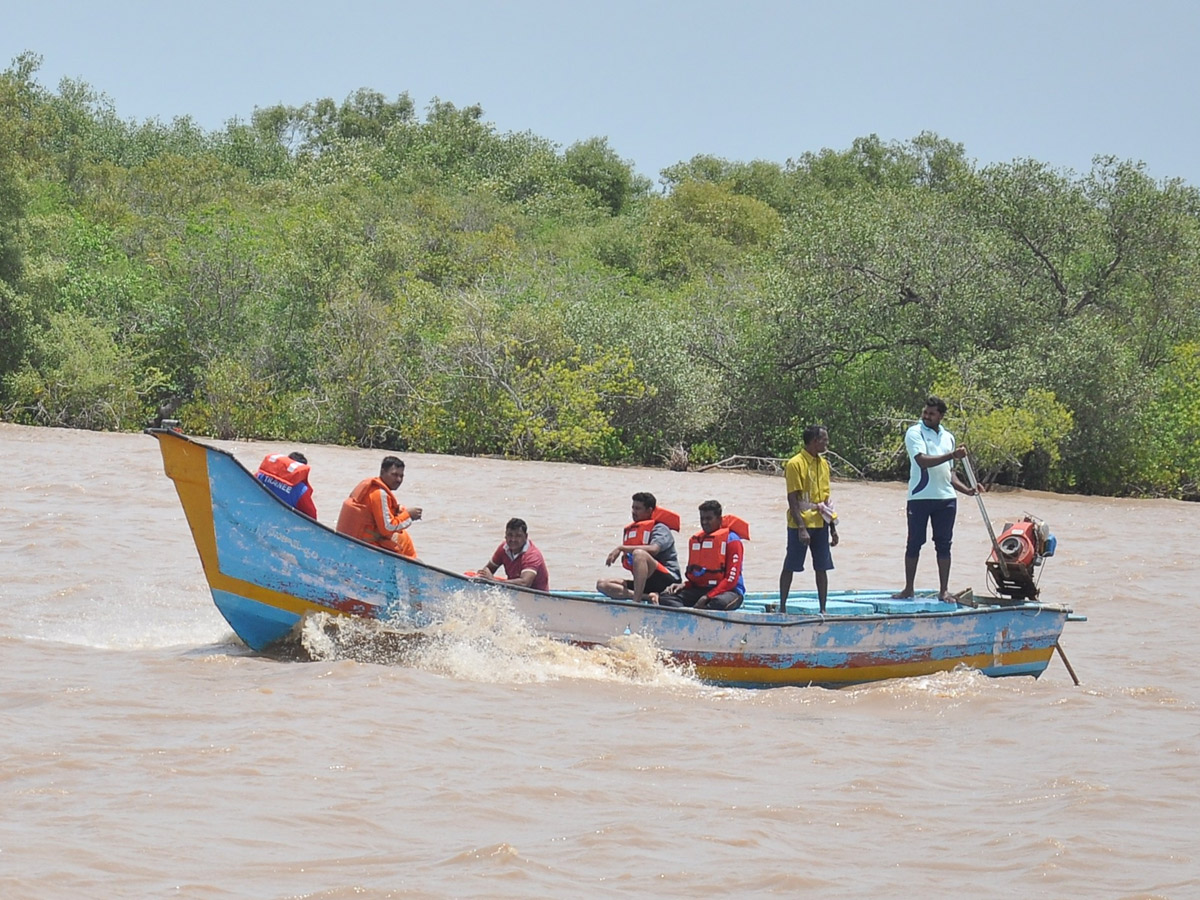 Boat Accident at Yanam Photo Gallery - Sakshi20