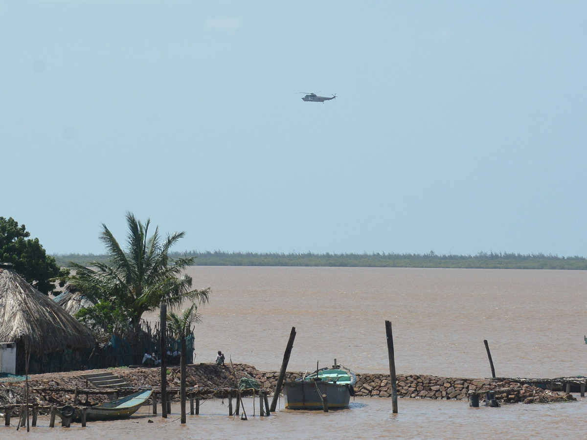 Boat Accident at Yanam Photo Gallery - Sakshi22