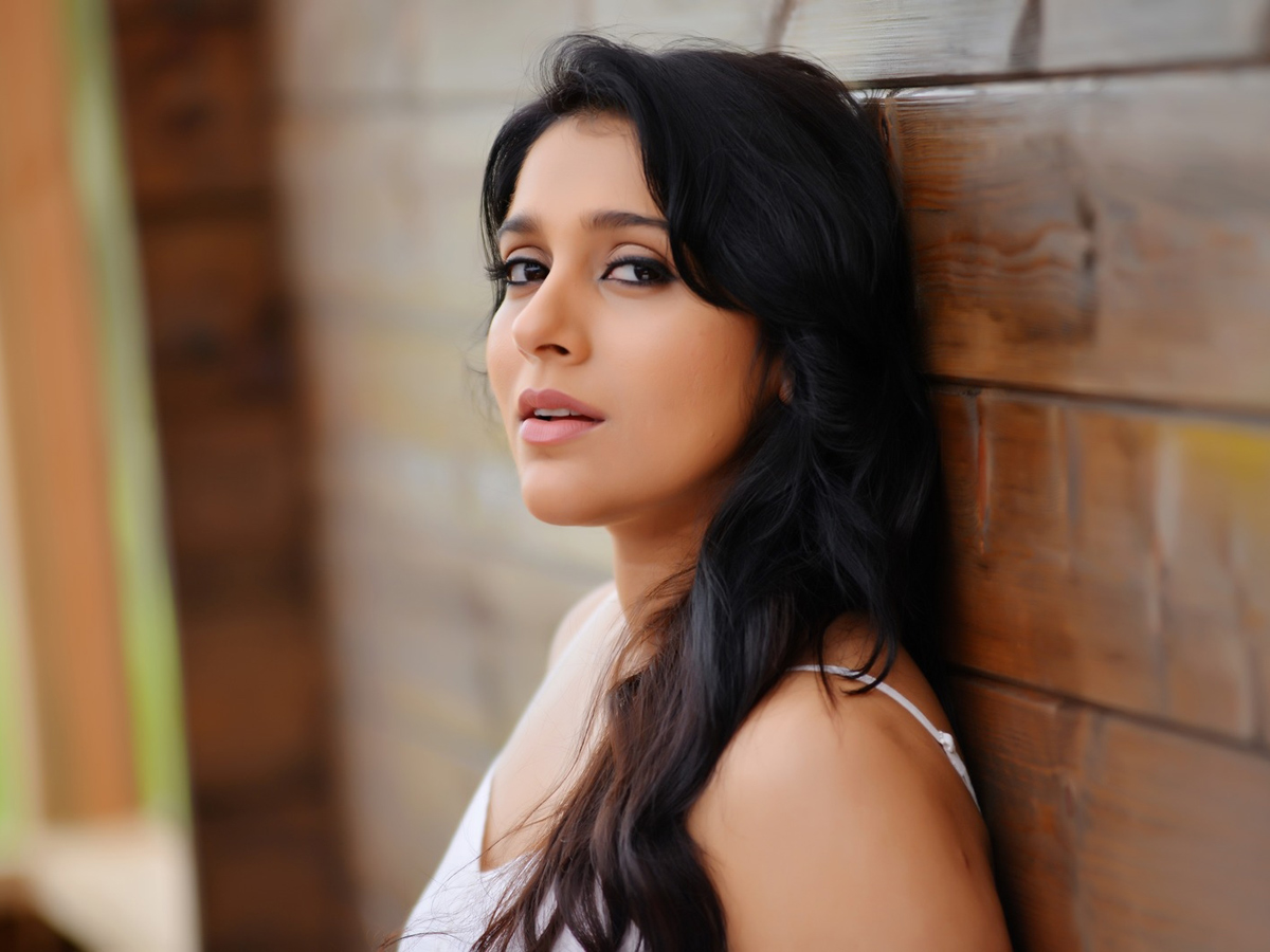 Anthaku minchi Movie stills Photo Gallery - Sakshi8