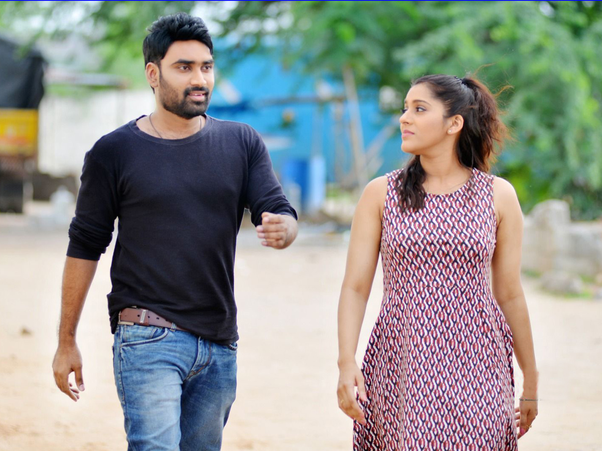 Anthaku minchi Movie stills Photo Gallery - Sakshi9